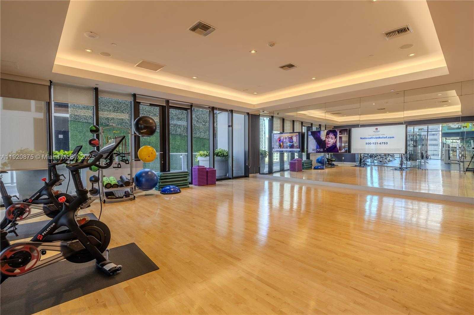 Small Image of 1010 BRICKELL AVE #4207, Miami Number 21