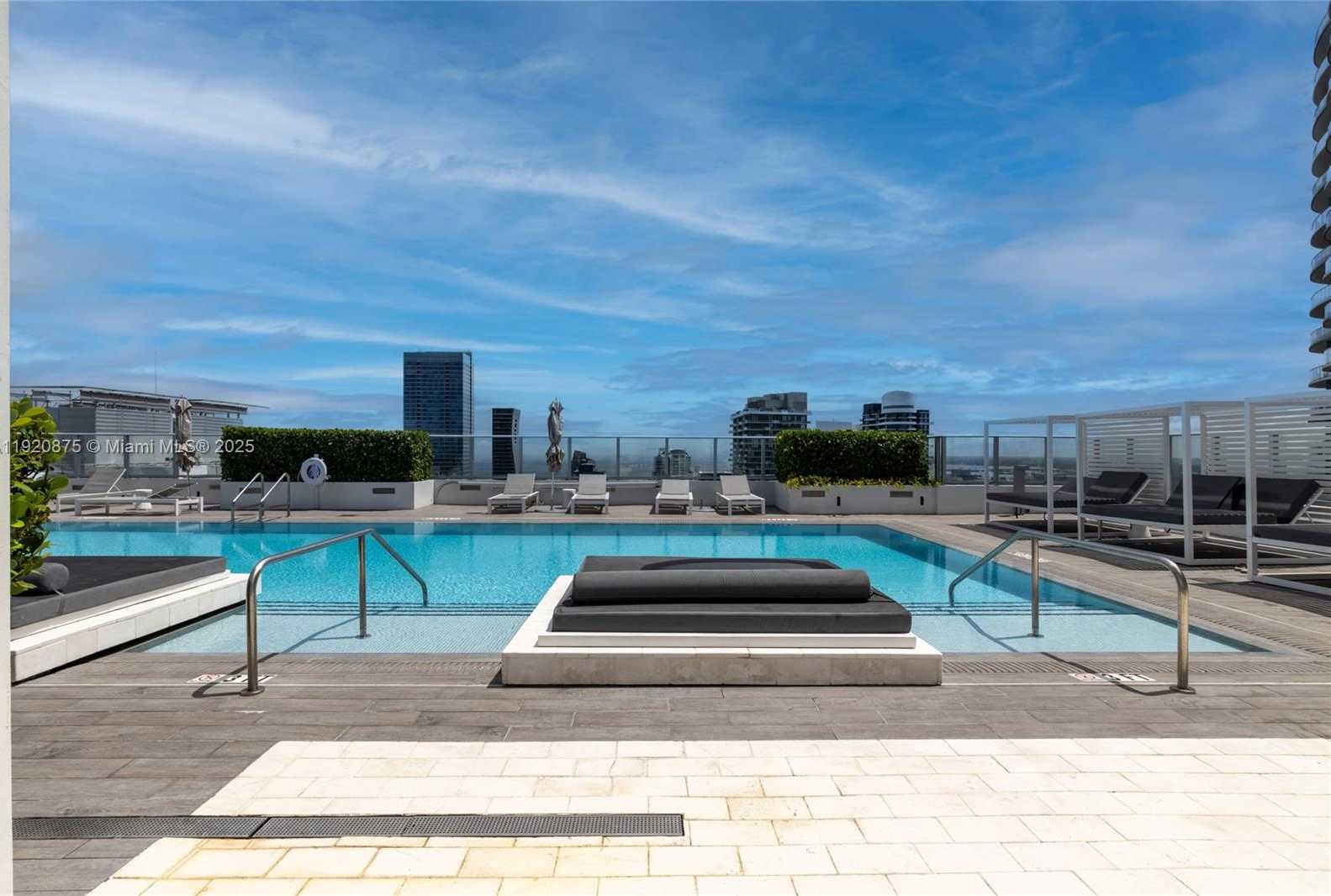 Small Image of 1010 BRICKELL AVE #4207, Miami Number 43