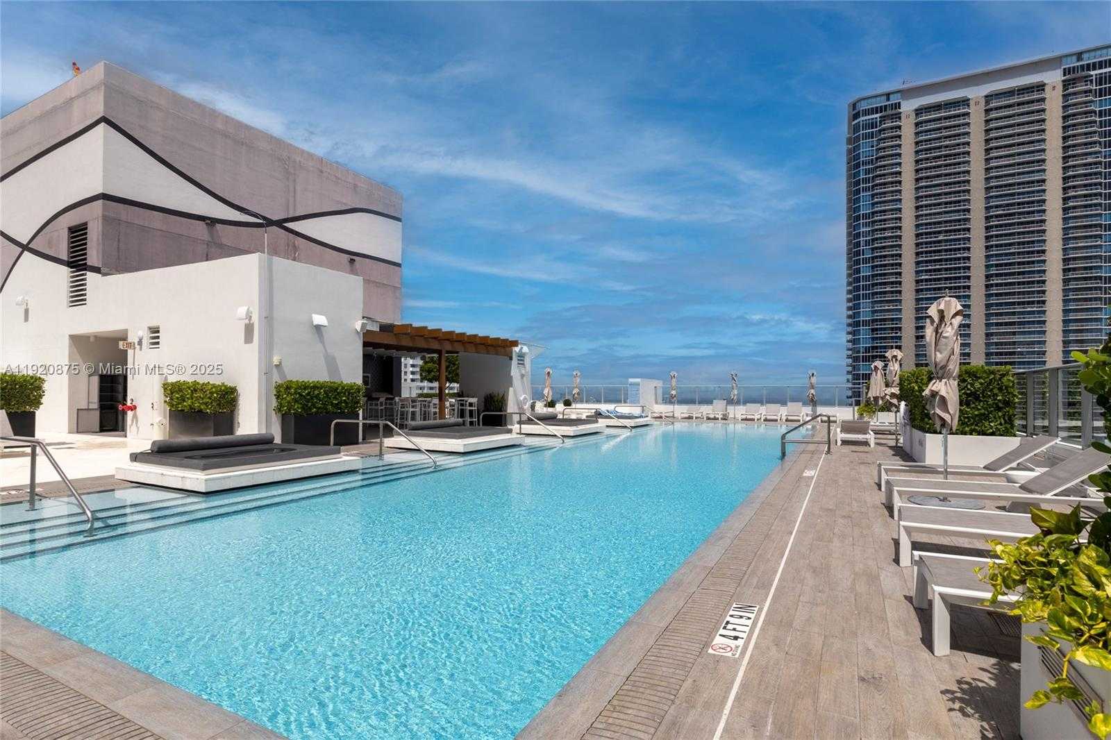 Small Image of 1010 BRICKELL AVE #4207, Miami Number 45