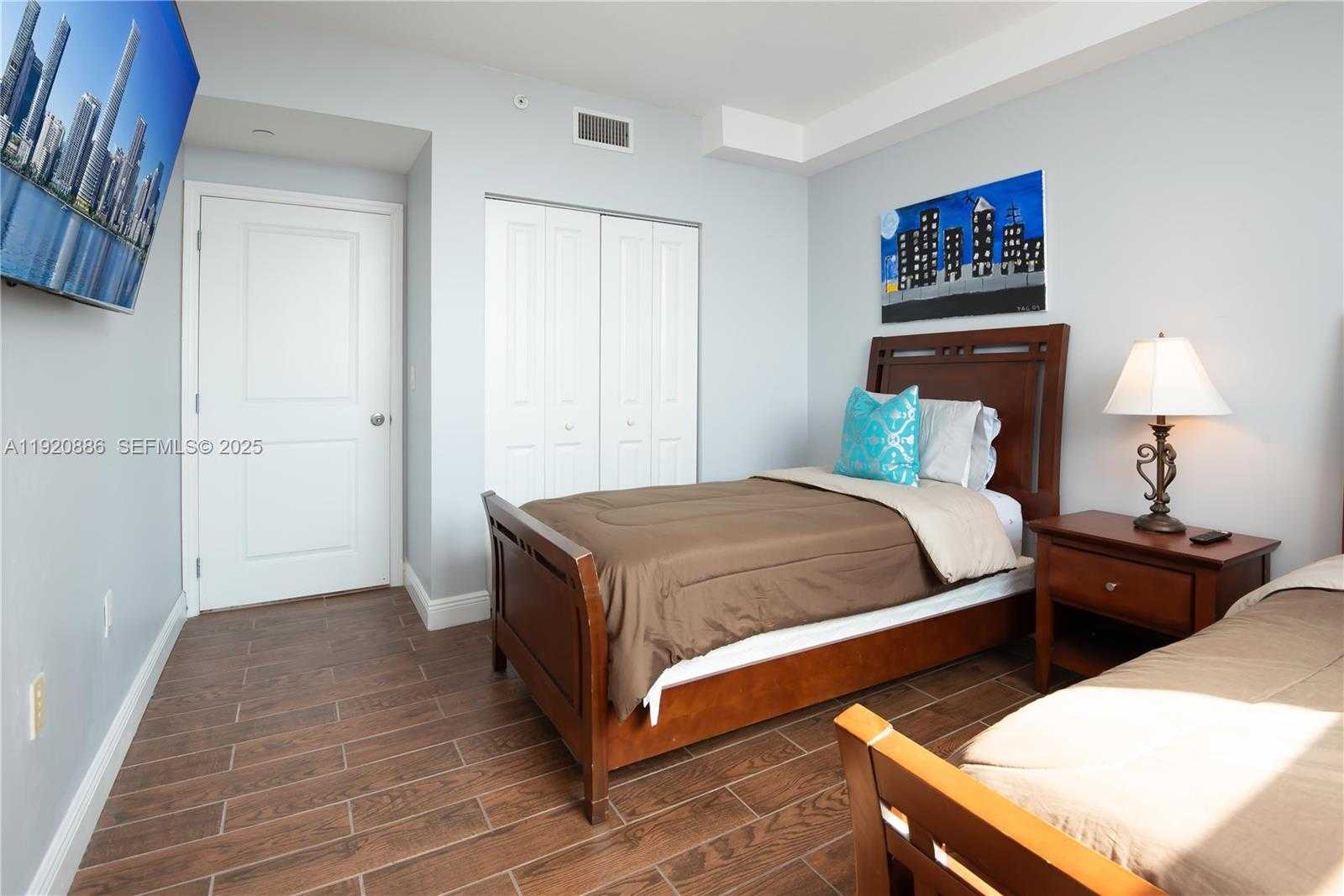 Small Image of 1250 SOUTH MIAMI AVE #3205, Miami Number 17