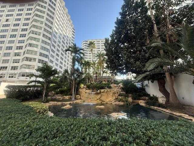 Small Image of 999 BRICKELL BAY DR #206, Miami Number 1
