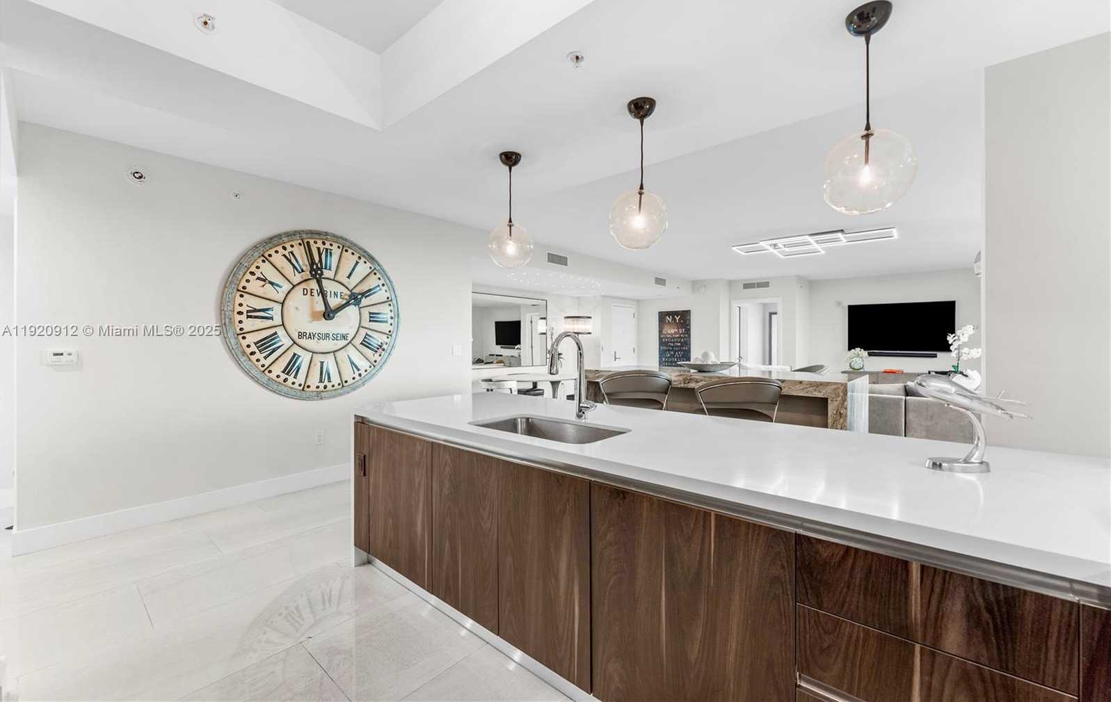 Small Image of 1180 NORTH FEDERAL HWY #607, Fort Lauderdale Number 11