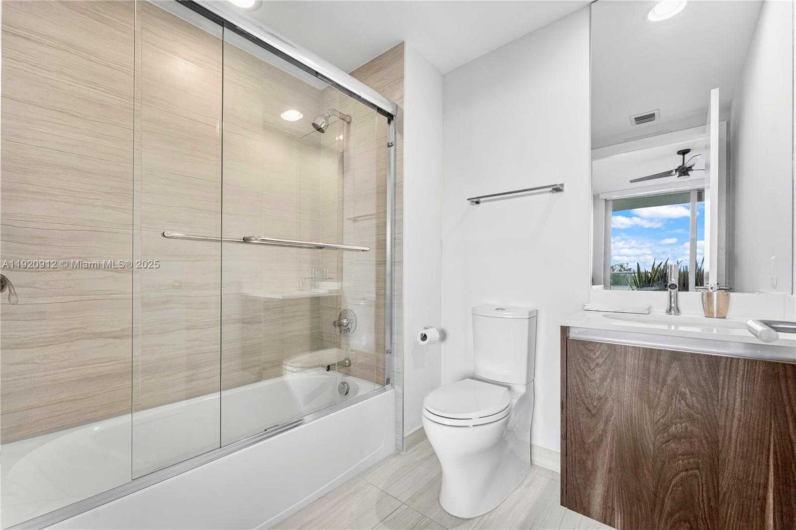 Small Image of 1180 NORTH FEDERAL HWY #607, Fort Lauderdale Number 21