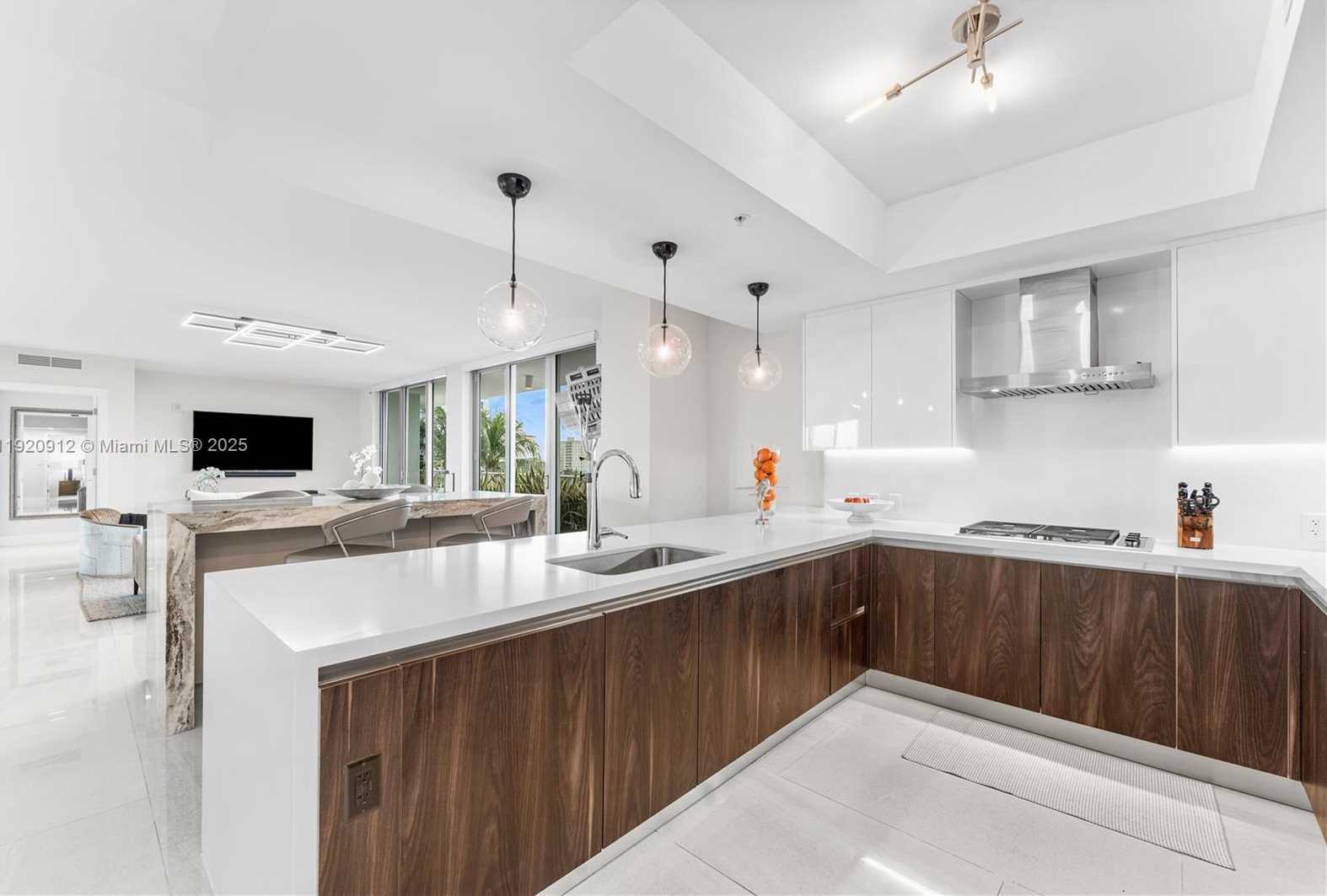 Small Image of 1180 NORTH FEDERAL HWY #607, Fort Lauderdale Number 8