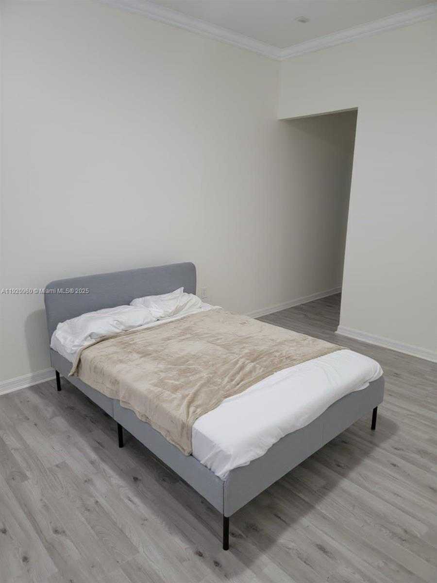 Small Image of 10870 NORTH WEST 88TH TER #227, Doral Number 20