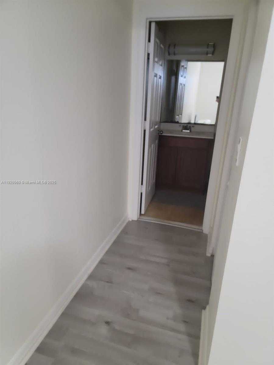 Small Image of 10870 NORTH WEST 88TH TER #227, Doral Number 23