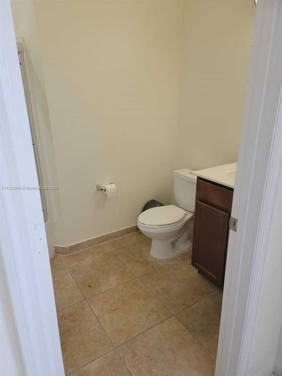 Small Image of 10870 NORTH WEST 88TH TER #227, Doral Number 24