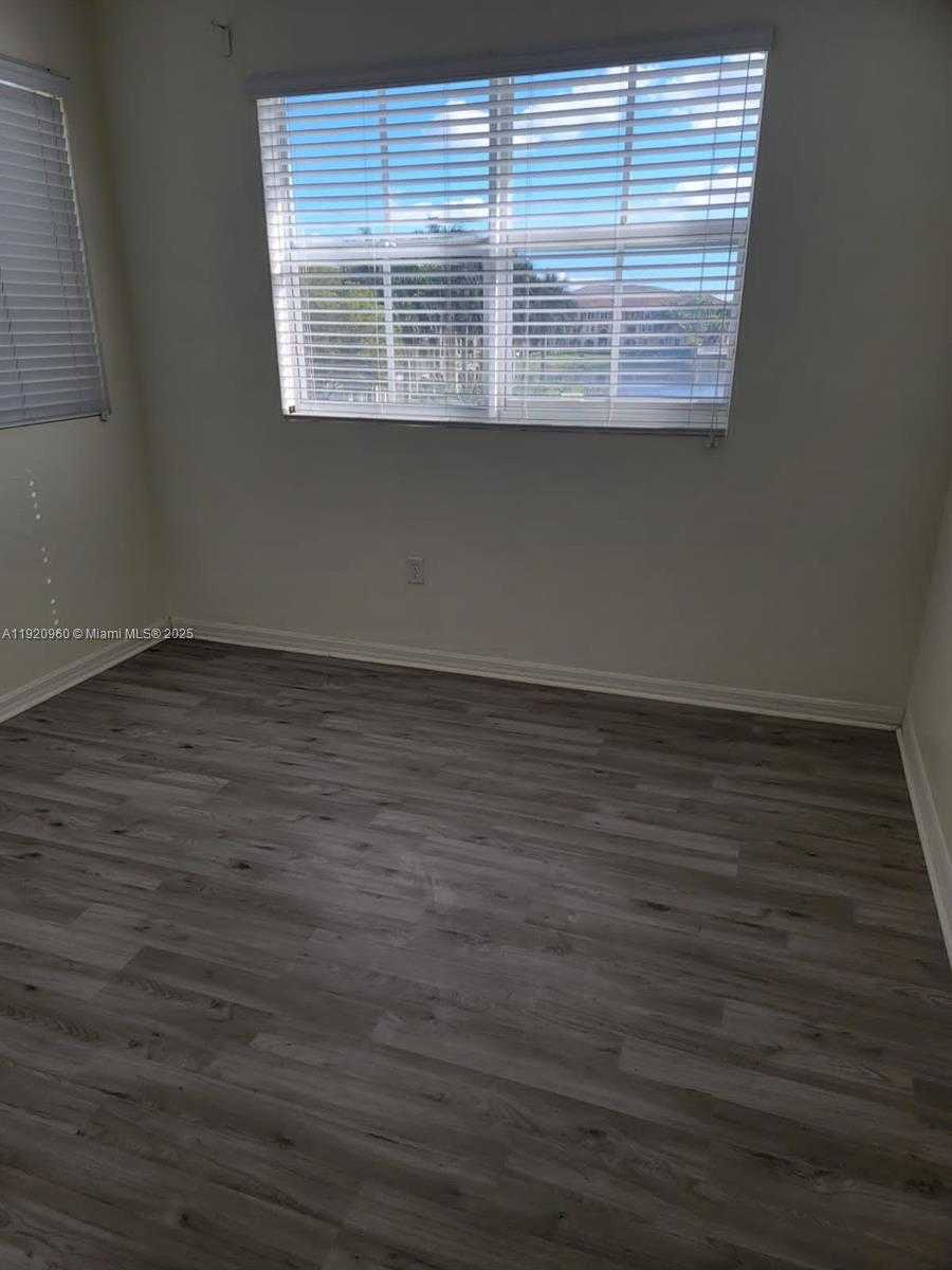 Small Image of 10870 NORTH WEST 88TH TER #227, Doral Number 27