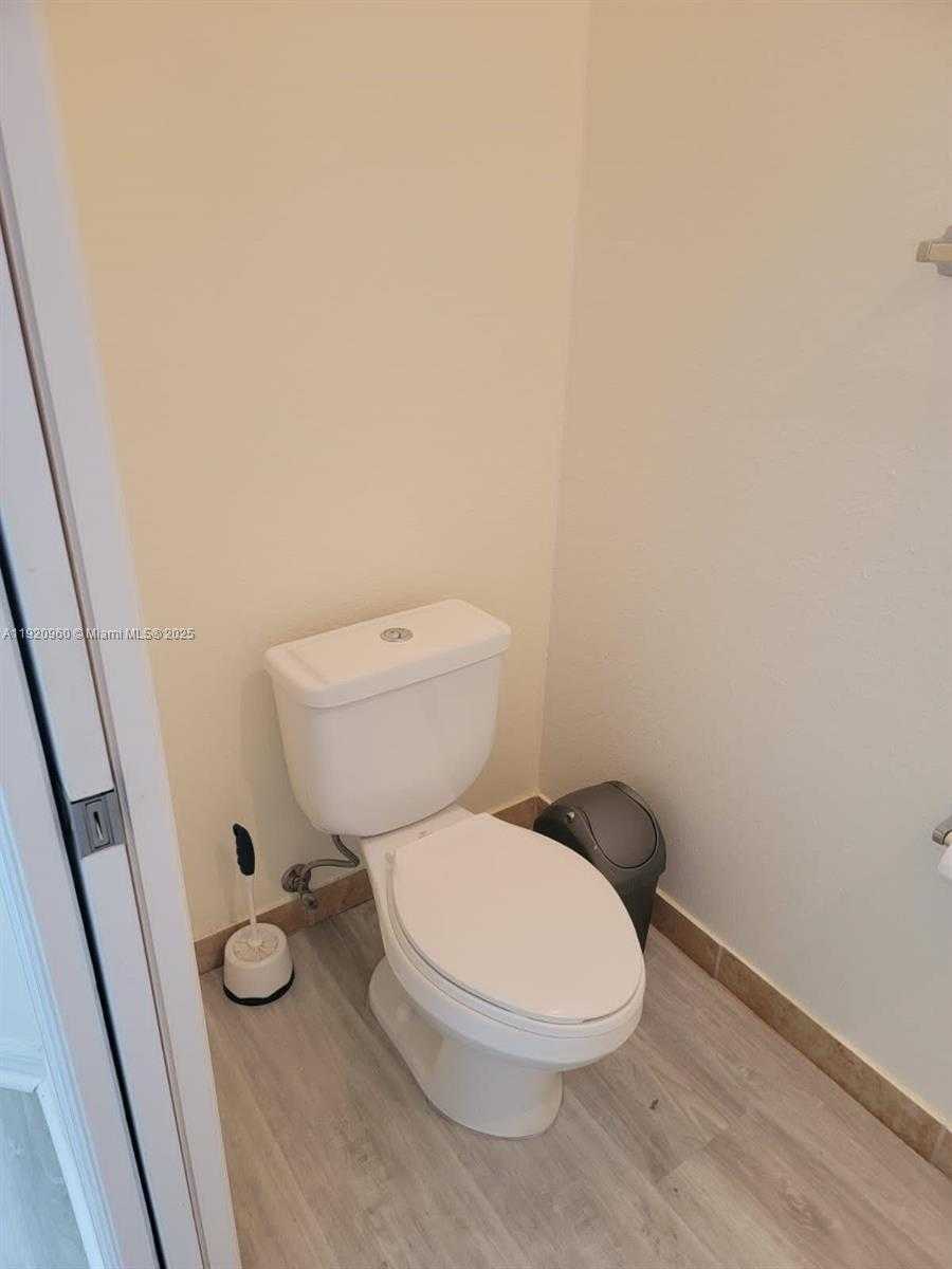 Small Image of 10870 NORTH WEST 88TH TER #227, Doral Number 28