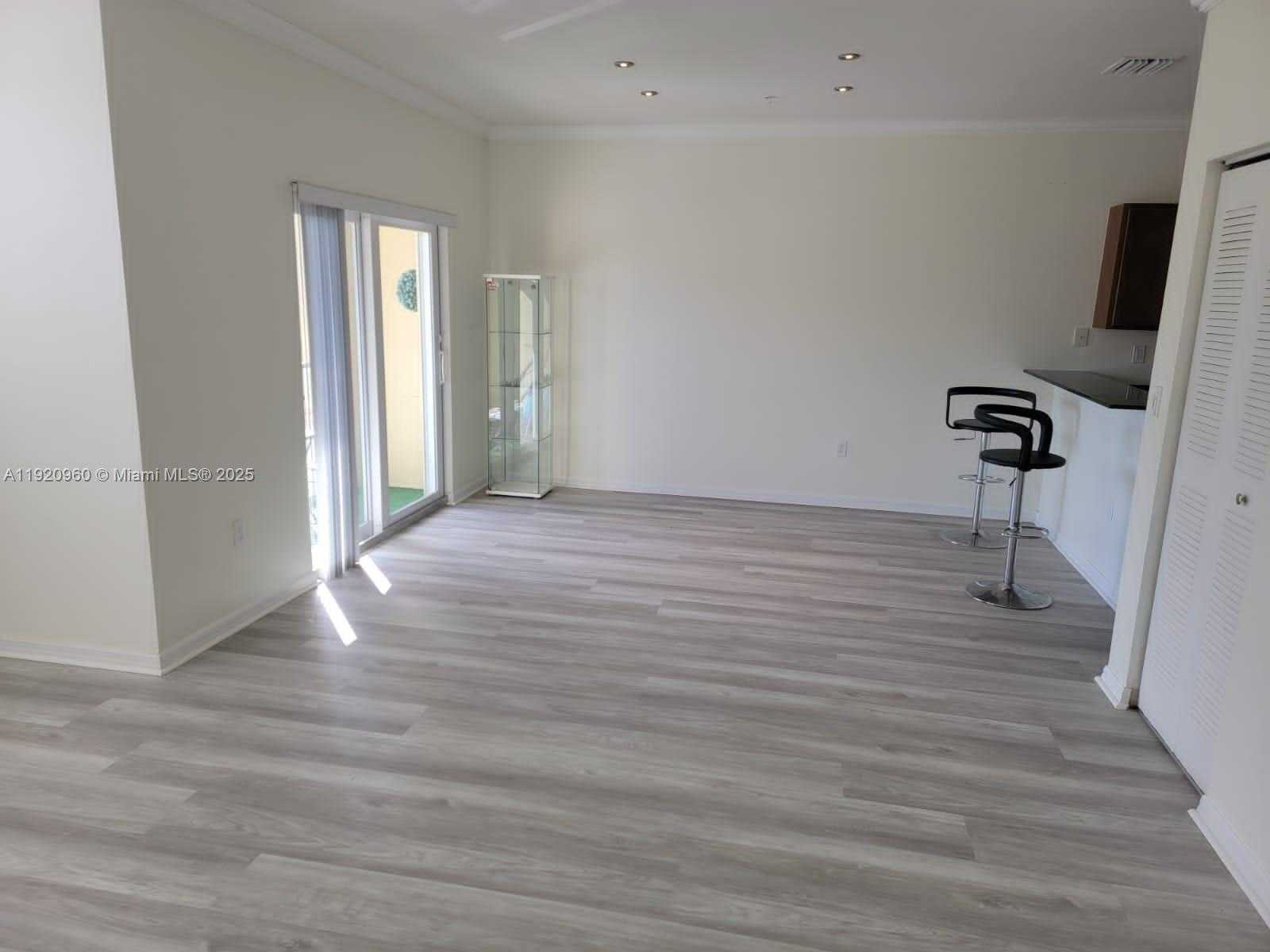 Small Image of 10870 NORTH WEST 88TH TER #227, Doral Number 8