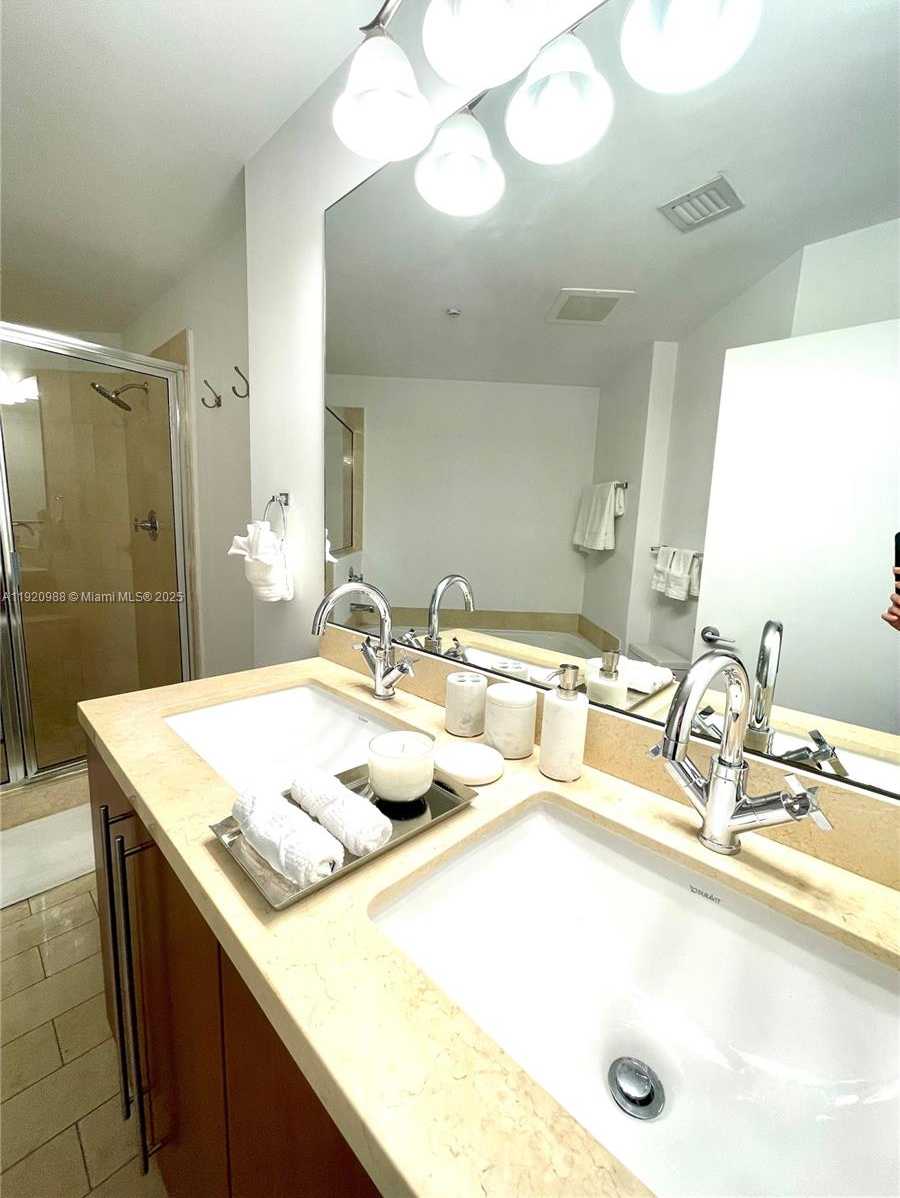 Small Image of 79 SOUTH WEST 12TH ST #2407-S, Miami Number 11