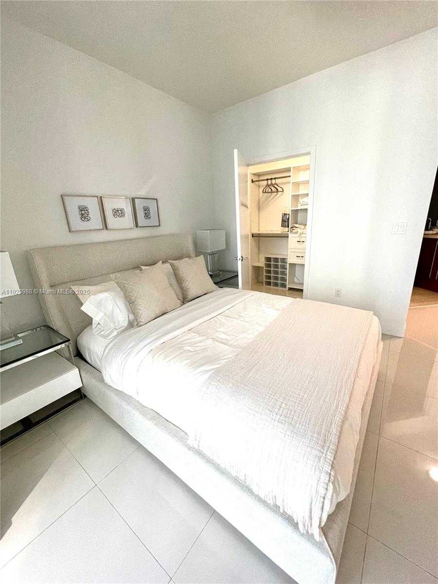 Small Image of 79 SOUTH WEST 12TH ST #2407-S, Miami Number 19