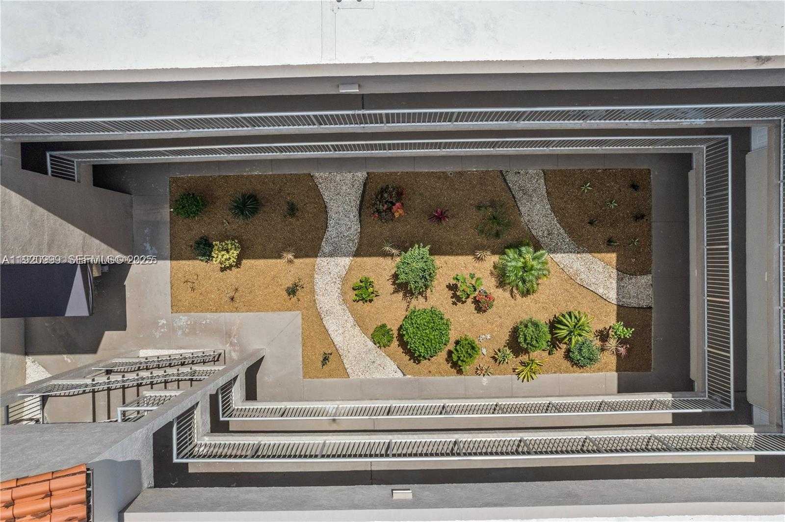 Small Image of 6135 NORTH WEST 186TH ST #202, Hialeah Number 19