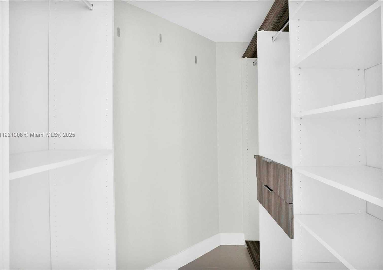 Small Image of 1010 SOUTH WEST 2ND AVE #1004, Miami Number 13