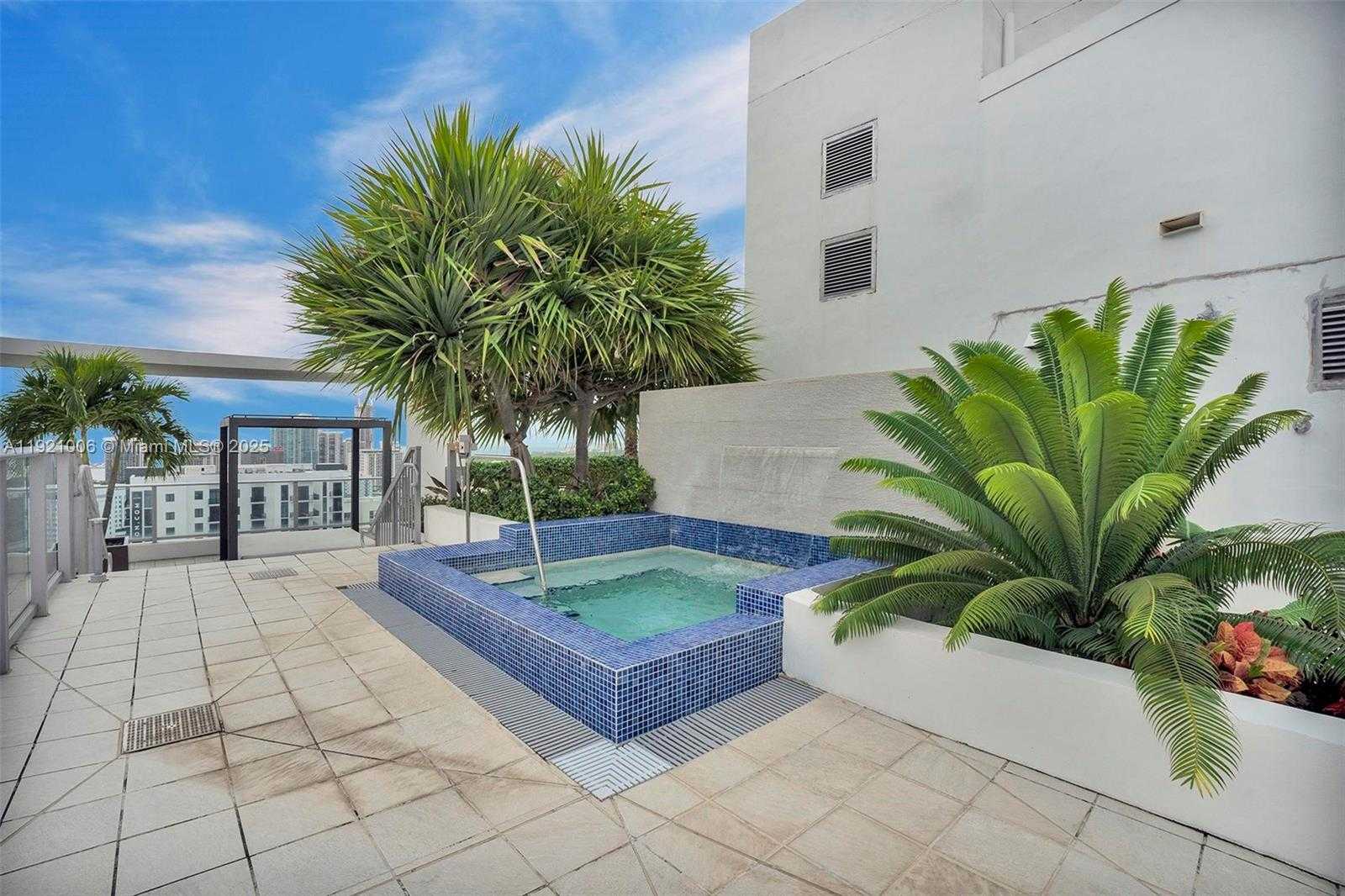 Small Image of 1010 SOUTH WEST 2ND AVE #1004, Miami Number 27