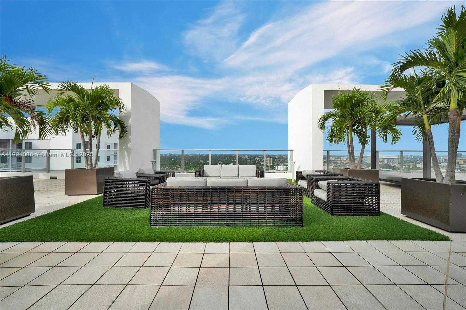 Small Image of 1010 SOUTH WEST 2ND AVE #1004, Miami Number 29