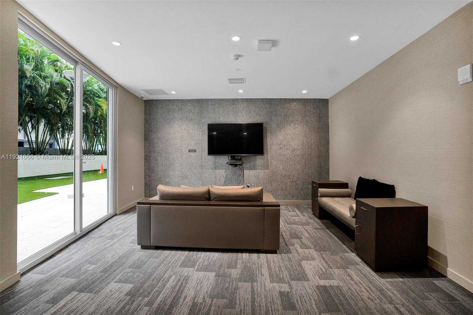 Small Image of 1010 SOUTH WEST 2ND AVE #1004, Miami Number 31