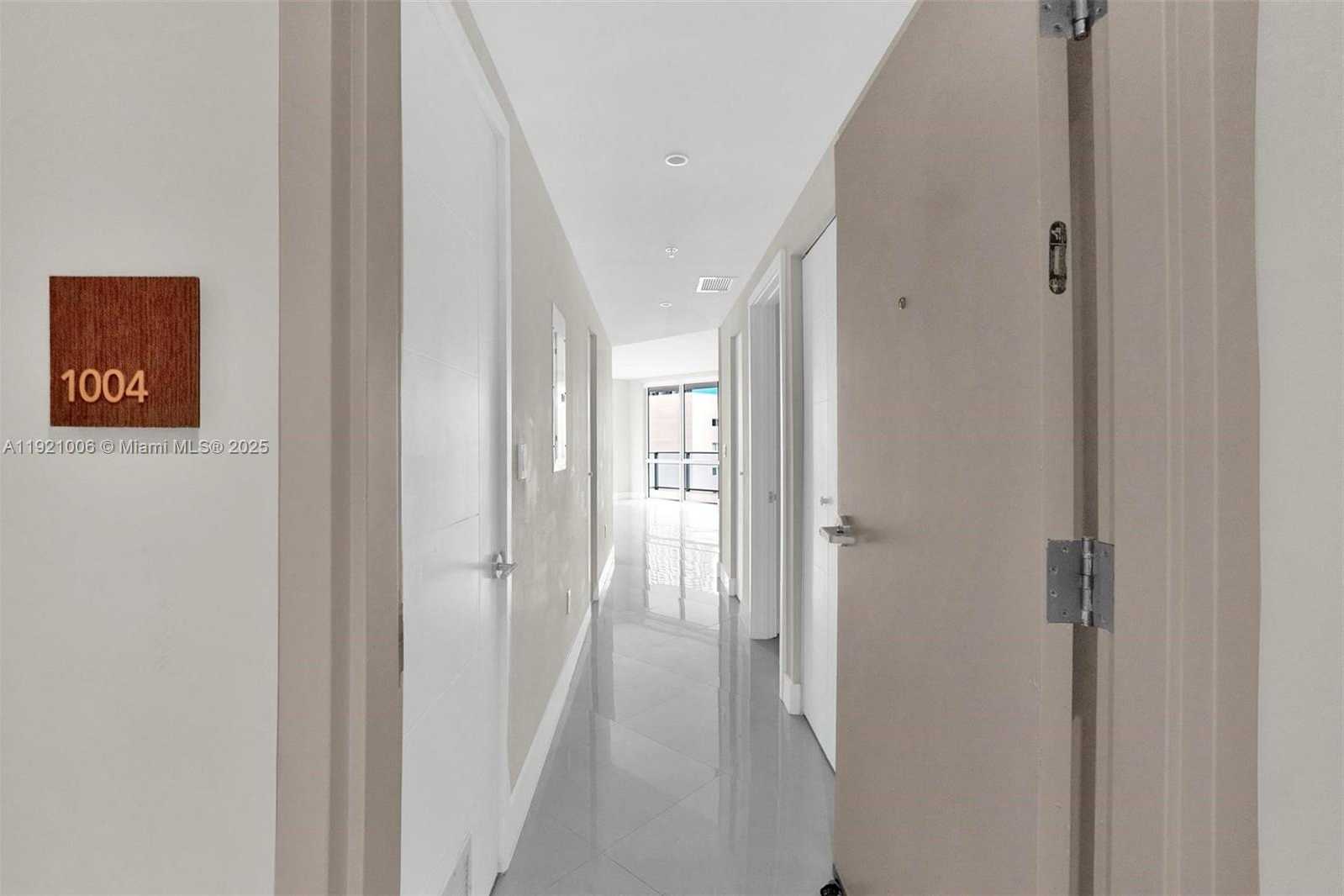 Small Image of 1010 SOUTH WEST 2ND AVE #1004, Miami Number 7