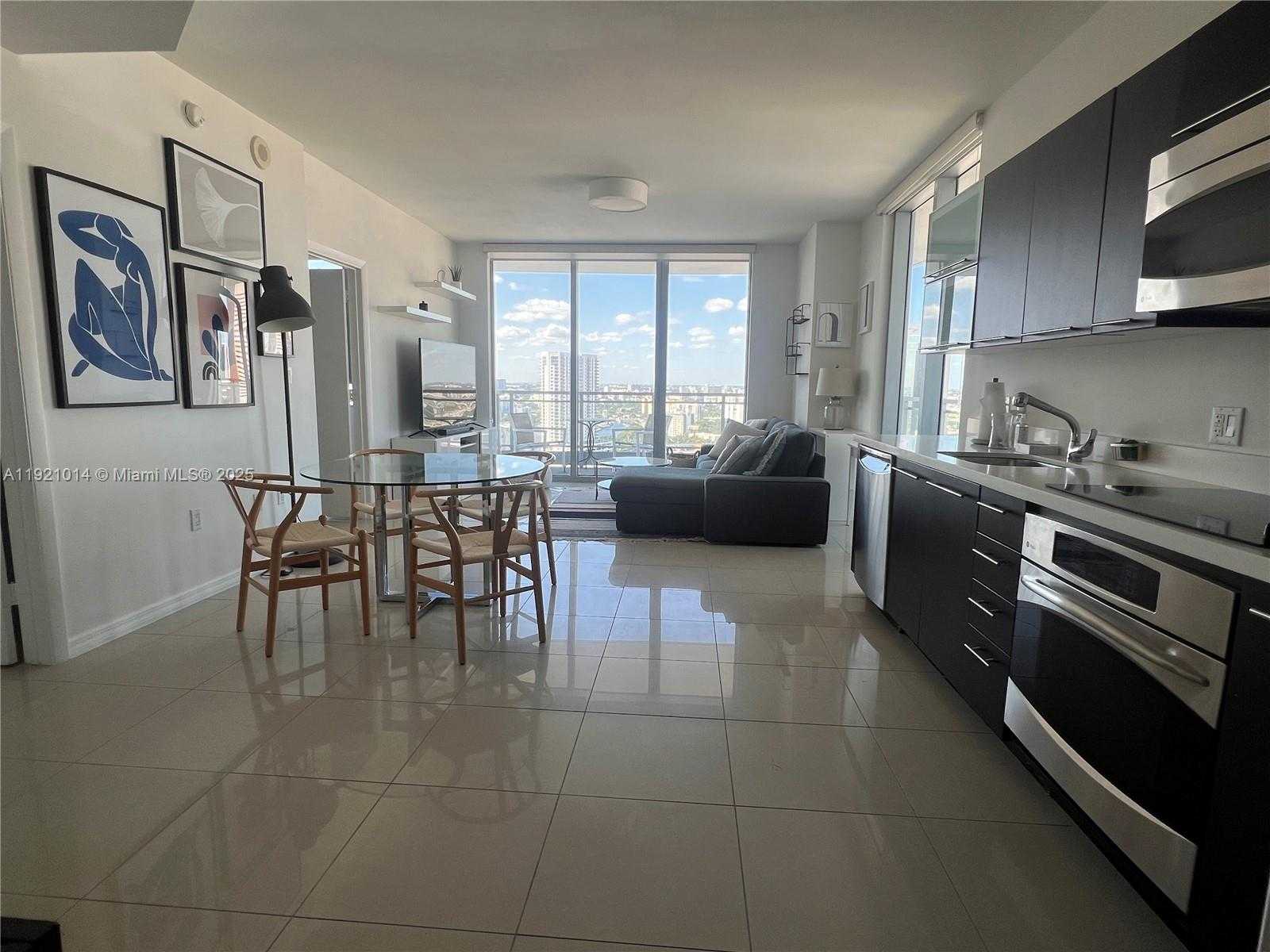 Small Image of 90 SOUTH WEST 3RD ST #2605, Miami Number 3