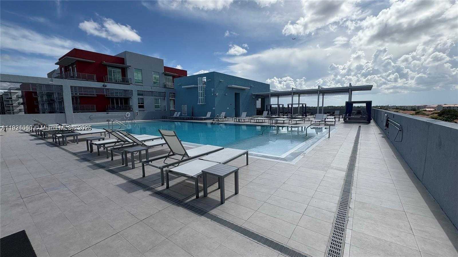 Imagen de Pequeño Objeto