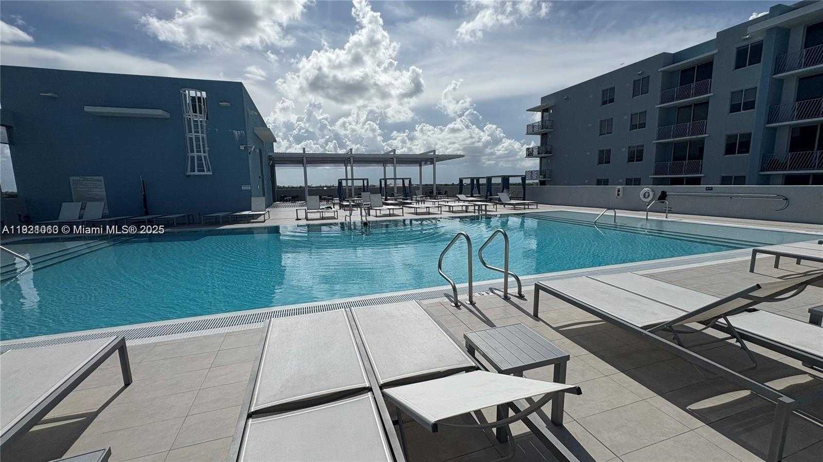 Imagen de Pequeño Objeto