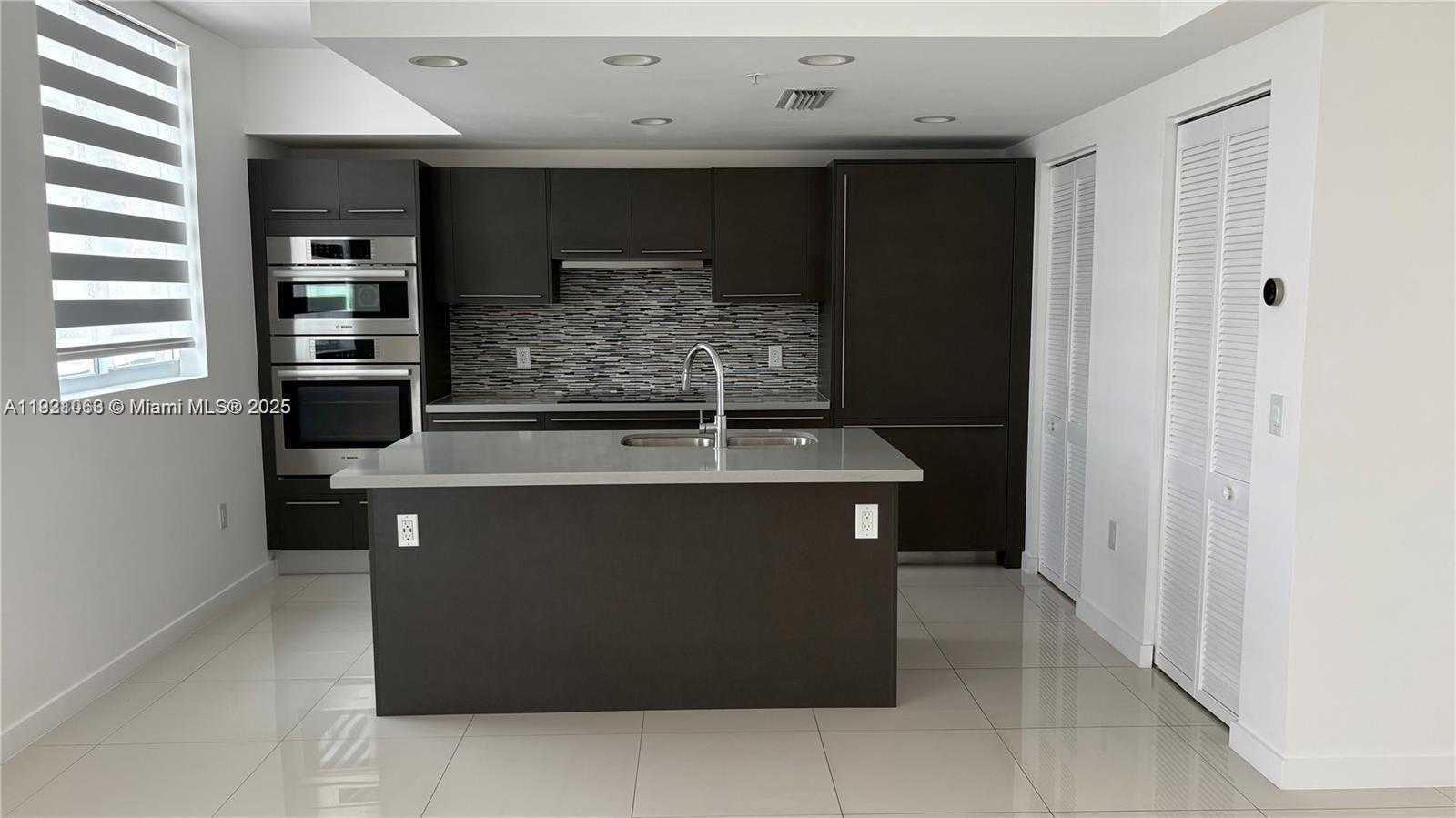 Imagen de Pequeño Objeto