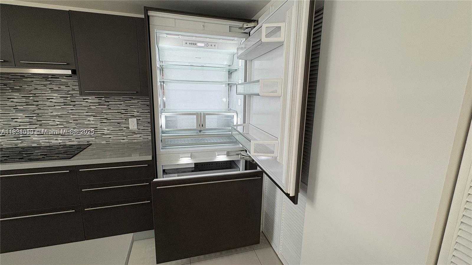 Imagen de Pequeño Objeto