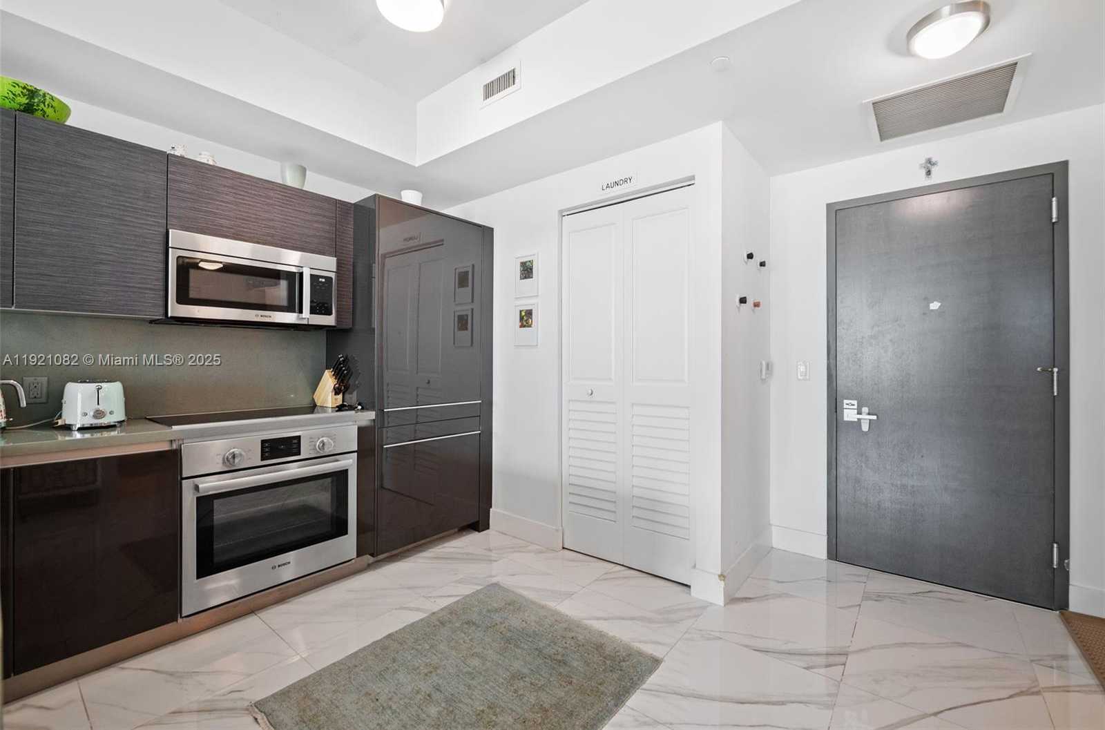 Small Image of 1080 BRICKELL AVE #2506, Miami Number 6