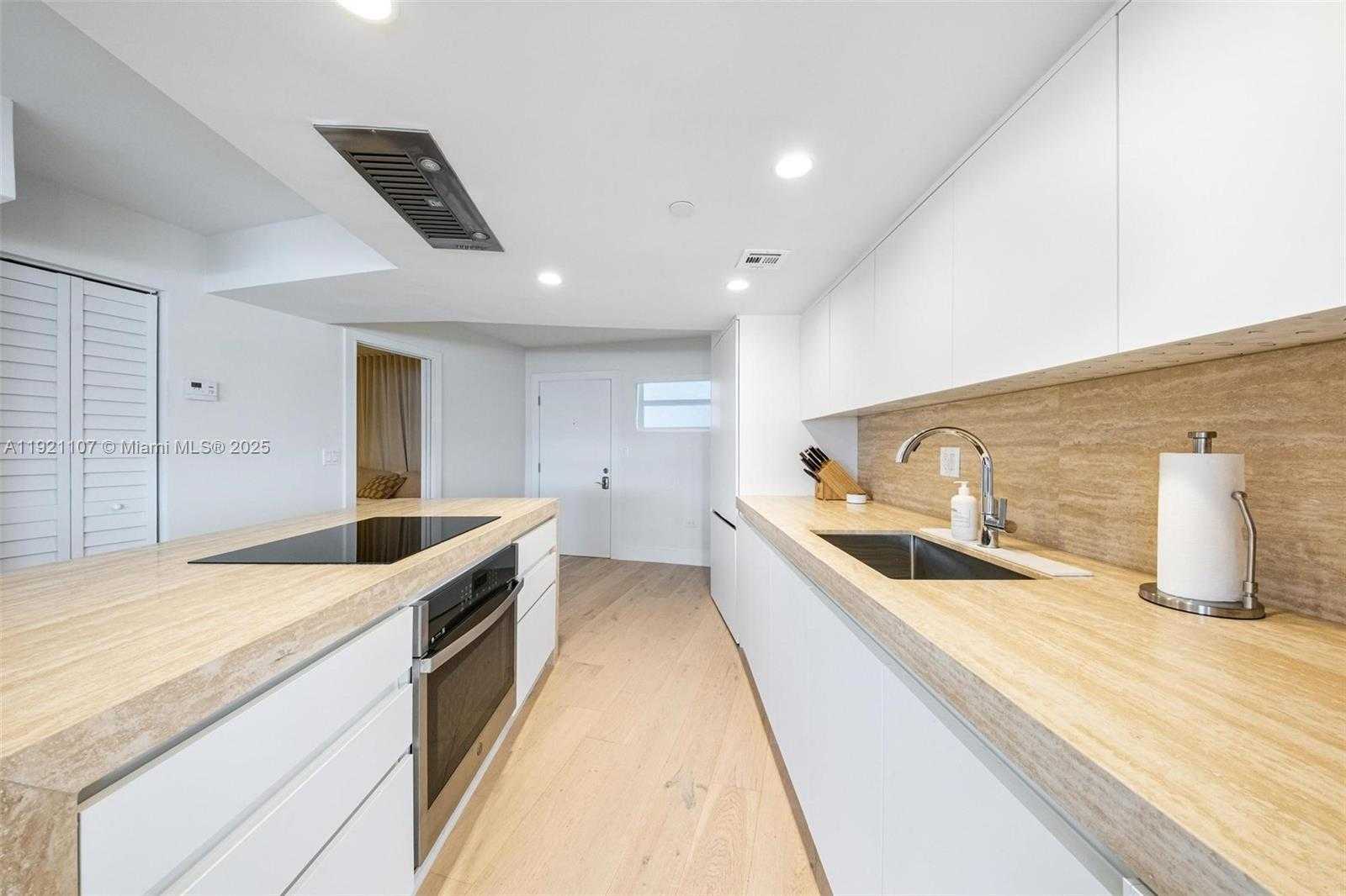 Small Image of 1881 WASHINGTON AVE #14F, Miami Beach Number 3