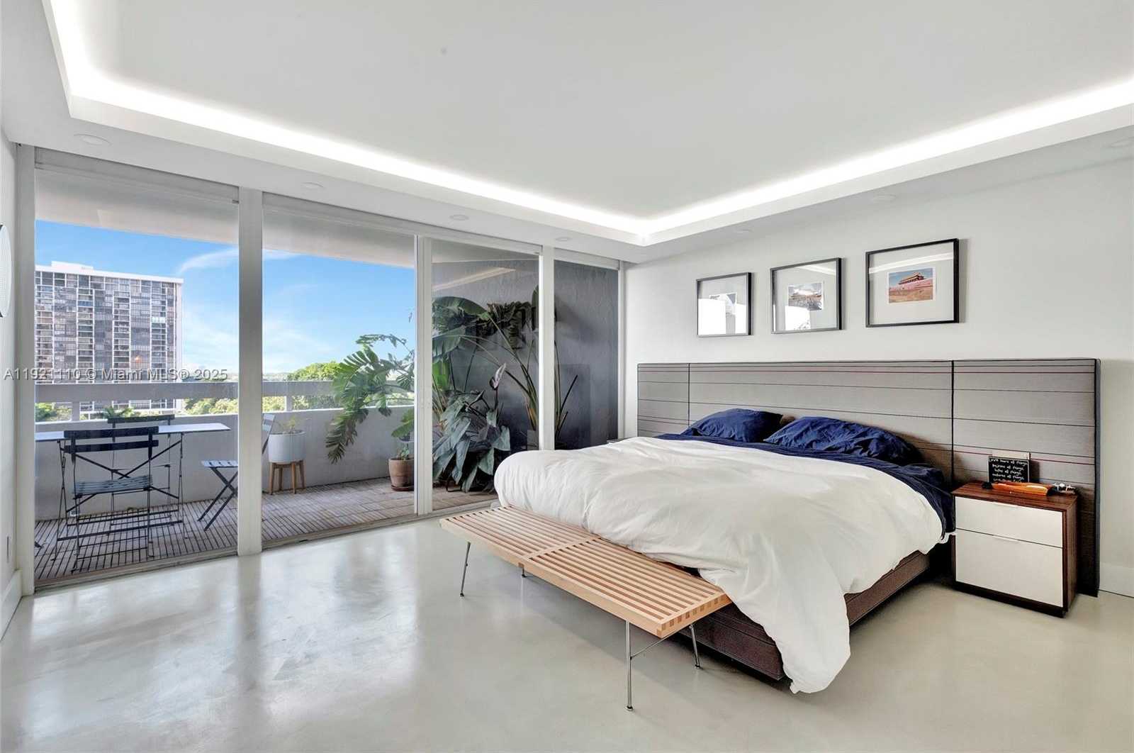 Small Image of 1627 BRICKELL AVE #1202, Miami Number 15