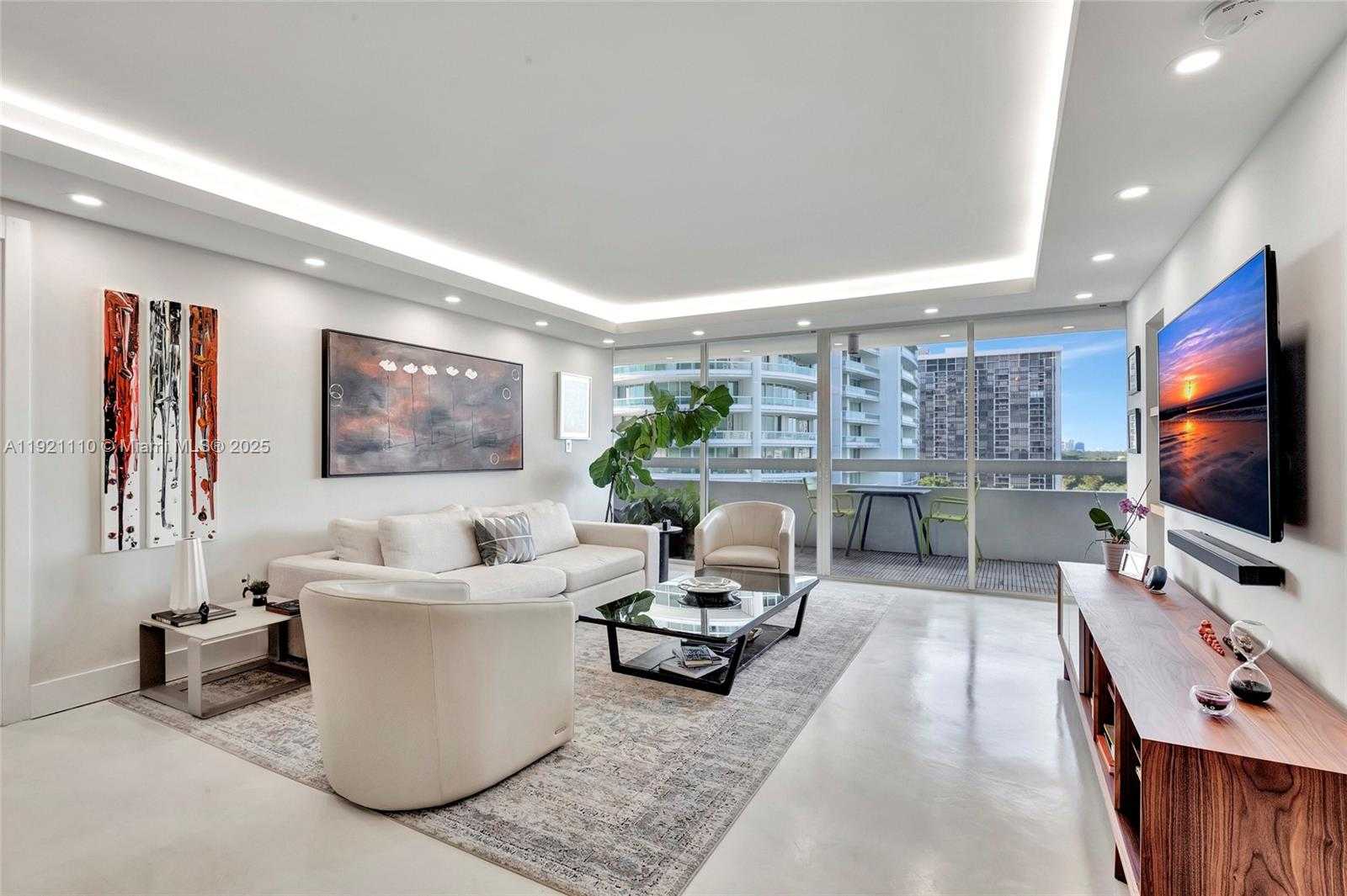 Small Image of 1627 BRICKELL AVE #1202, Miami Number 6