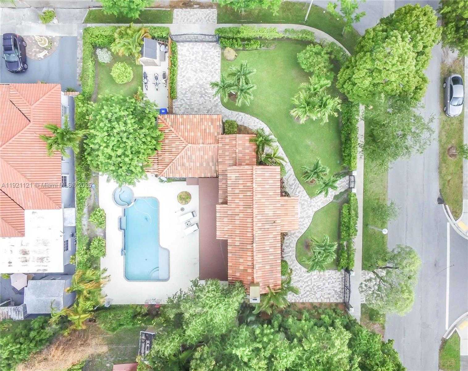 Imagen de Pequeño Objeto