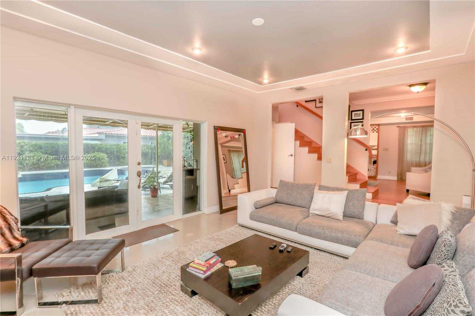 Imagen de Pequeño Objeto