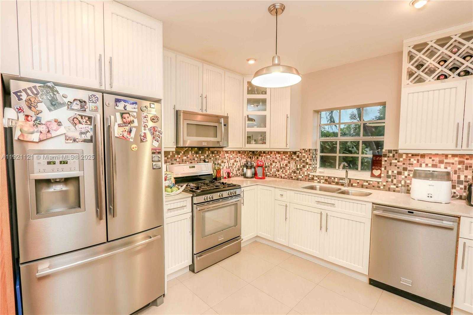 Imagen de Pequeño Objeto