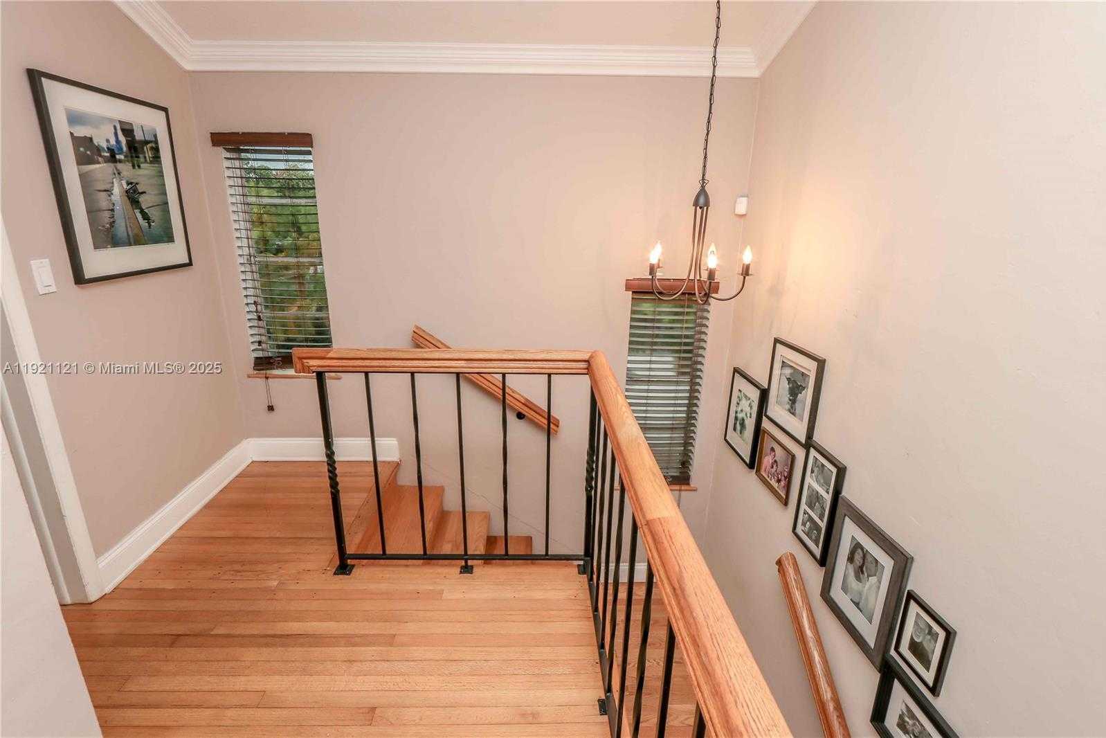 Imagen de Pequeño Objeto