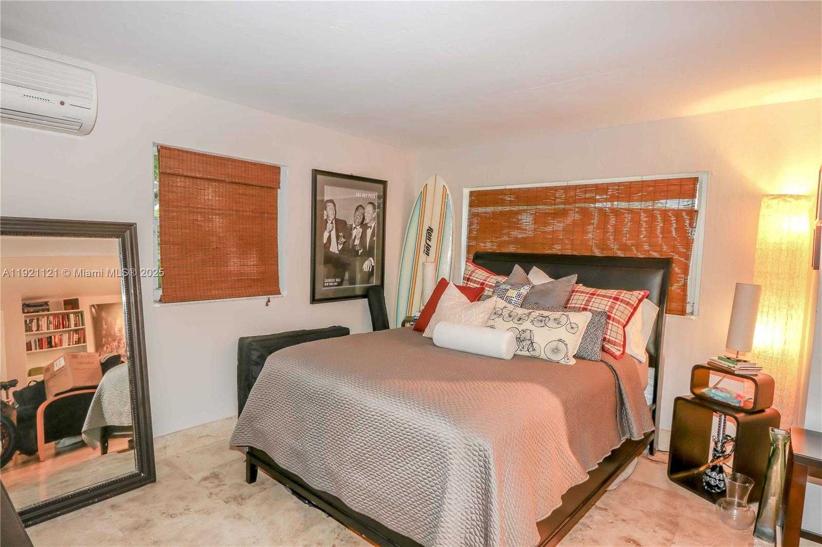 Imagen de Pequeño Objeto