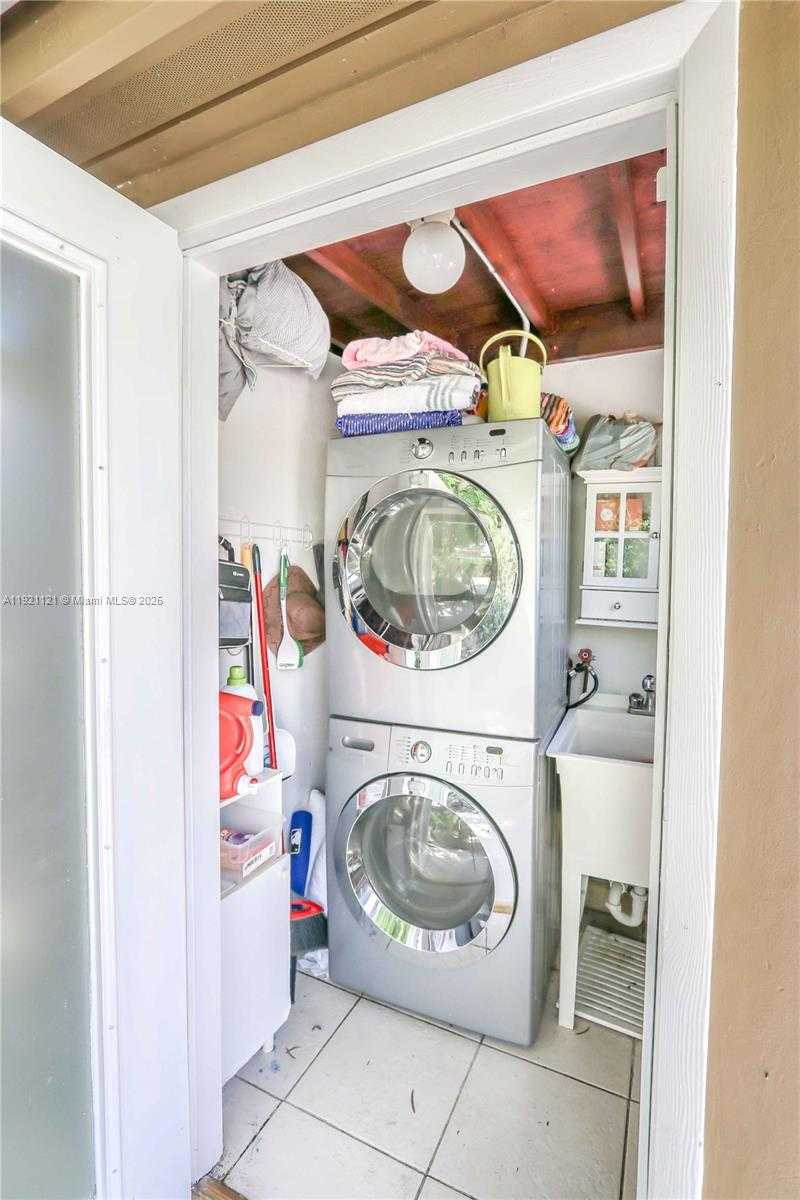 Imagen de Pequeño Objeto