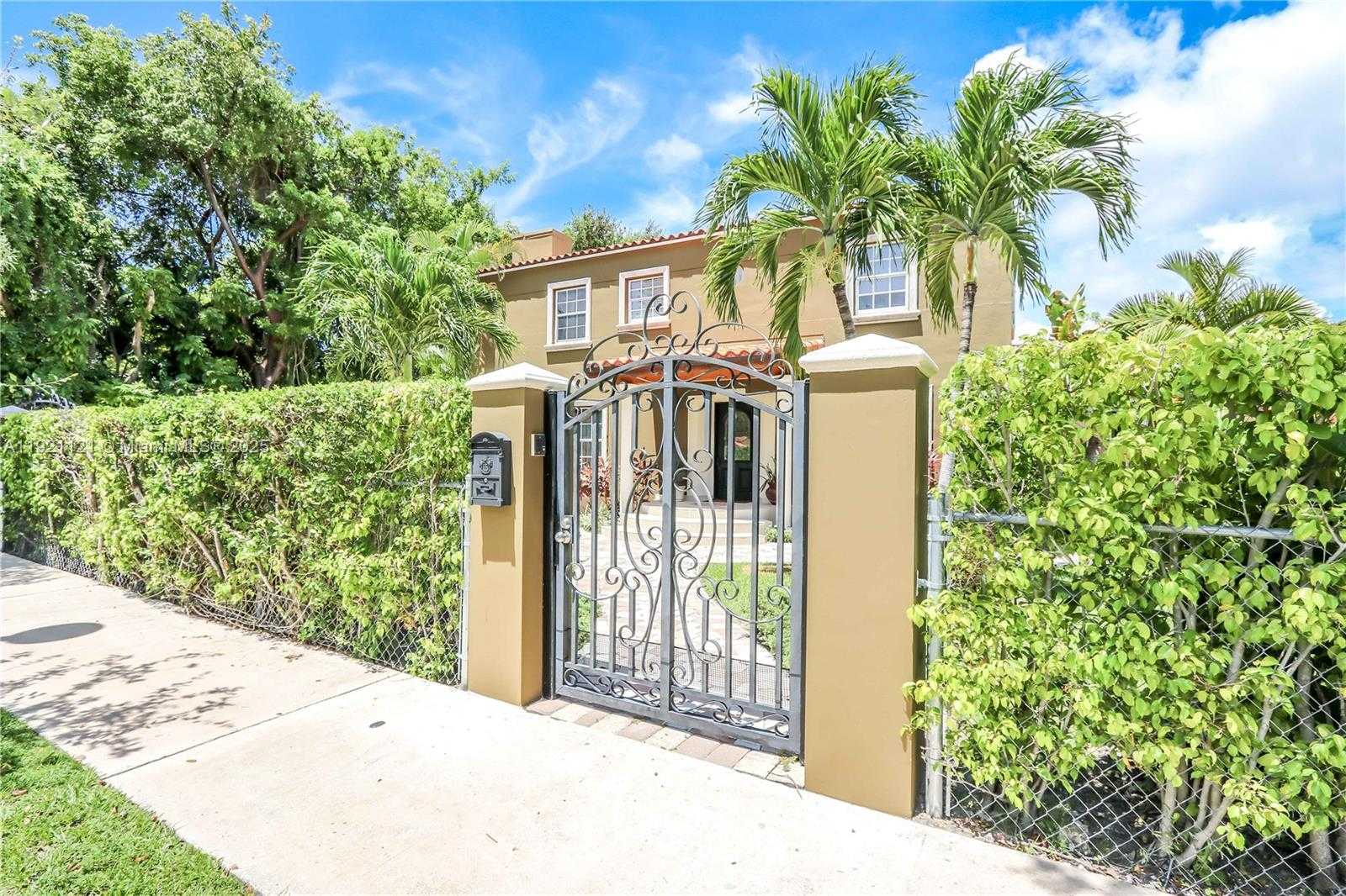 Imagen de Pequeño Objeto