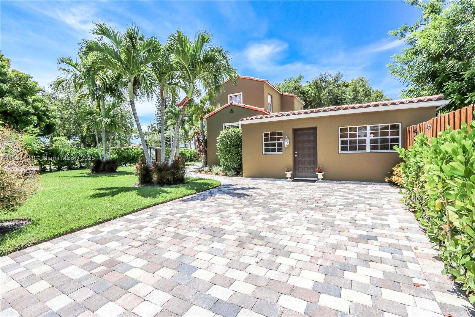 Imagen de Pequeño Objeto