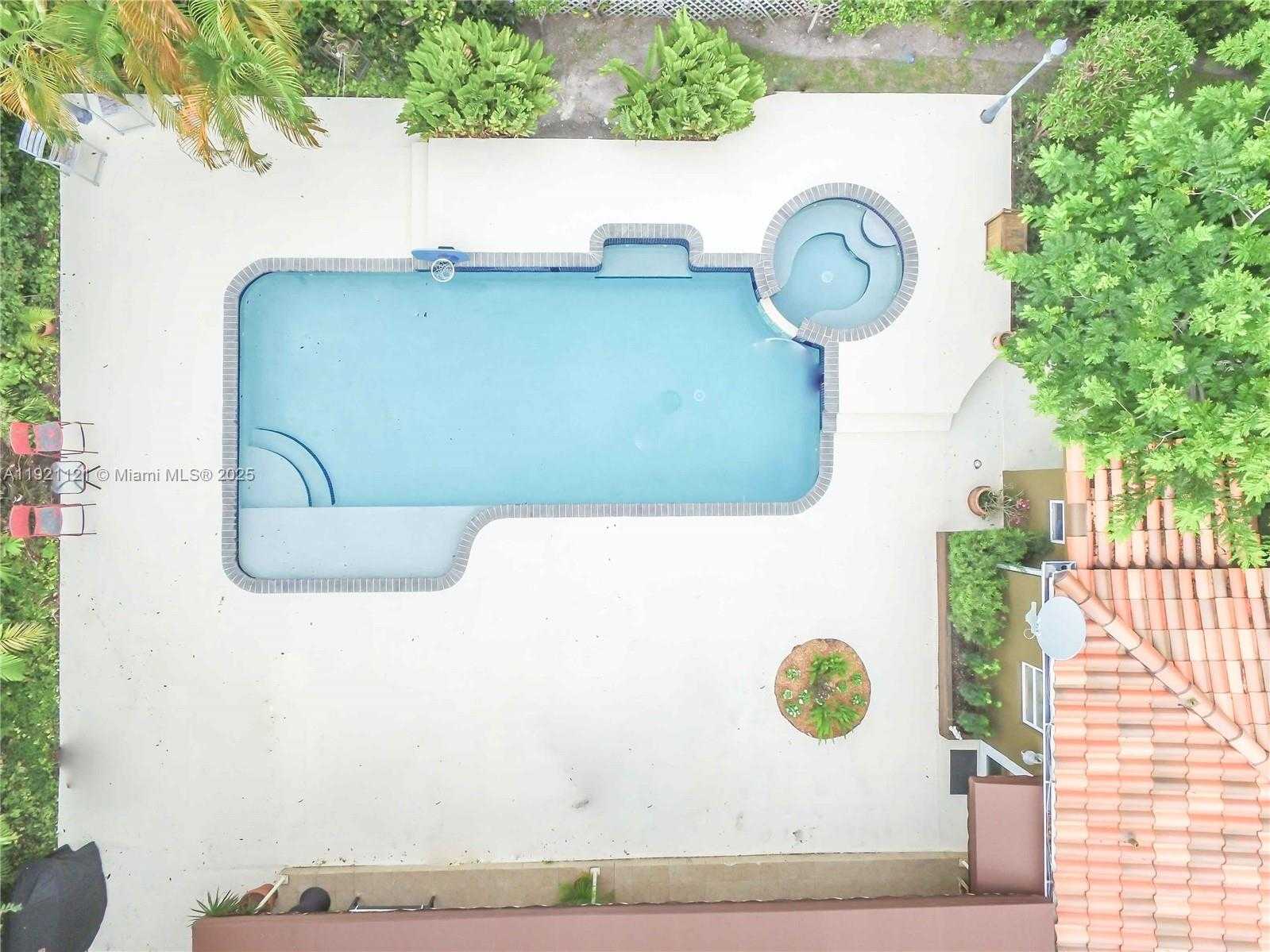 Imagen de Pequeño Objeto