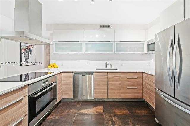 Small Image of 100 BAYVIEW DR #1407, Sunny Isles Beach Number 11