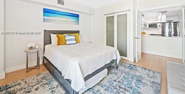 Small Image of 100 BAYVIEW DR #1407, Sunny Isles Beach Number 23