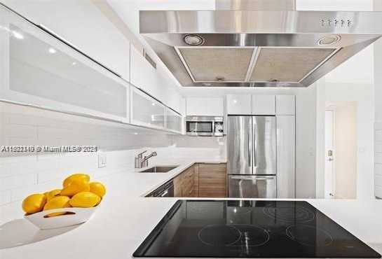 Small Image of 100 BAYVIEW DR #1407, Sunny Isles Beach Number 10