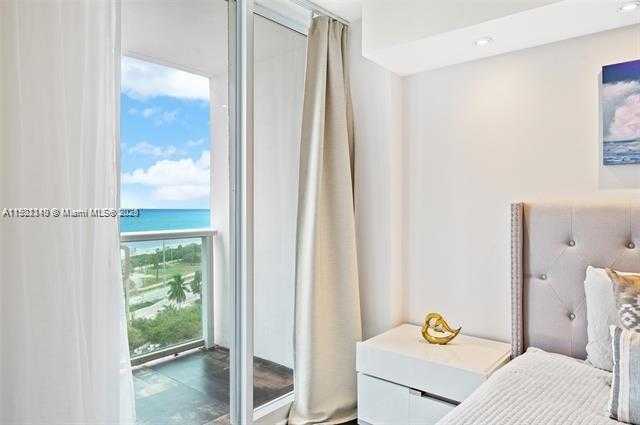 Small Image of 100 BAYVIEW DR #1407, Sunny Isles Beach Number 15
