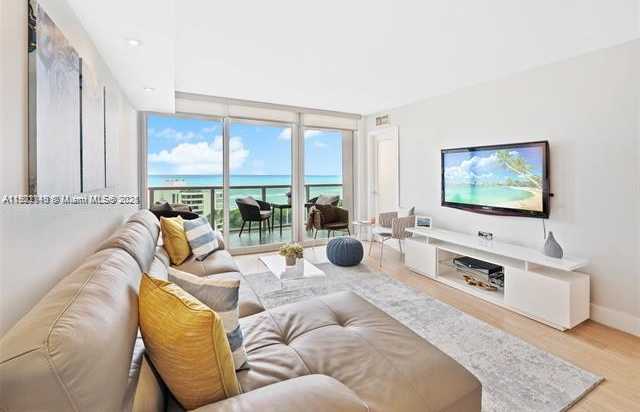 Small Image of 100 BAYVIEW DR #1407, Sunny Isles Beach Number 2