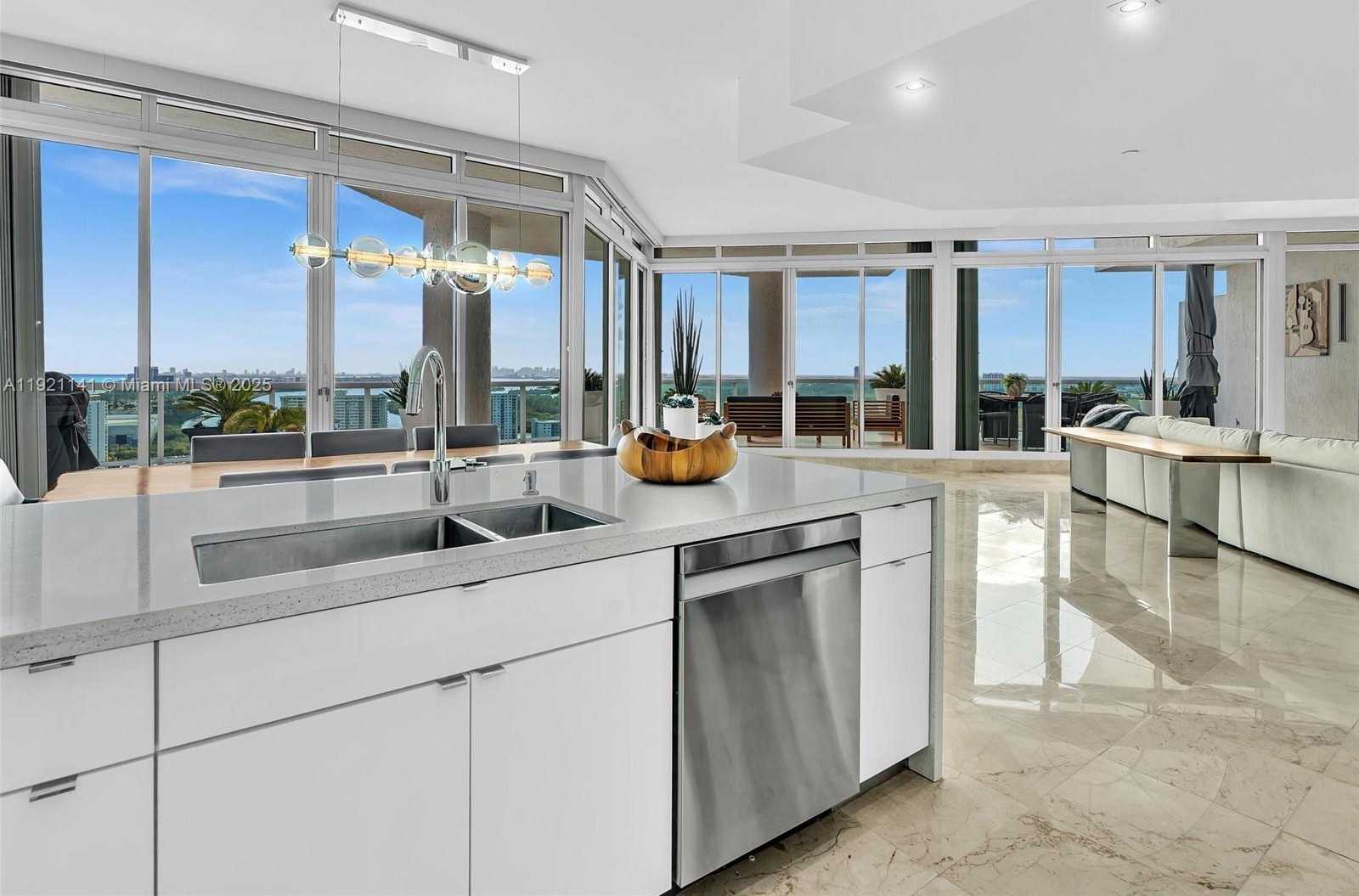 Small Image of 16500 COLLINS AVE #PH54, Sunny Isles Beach Number 11