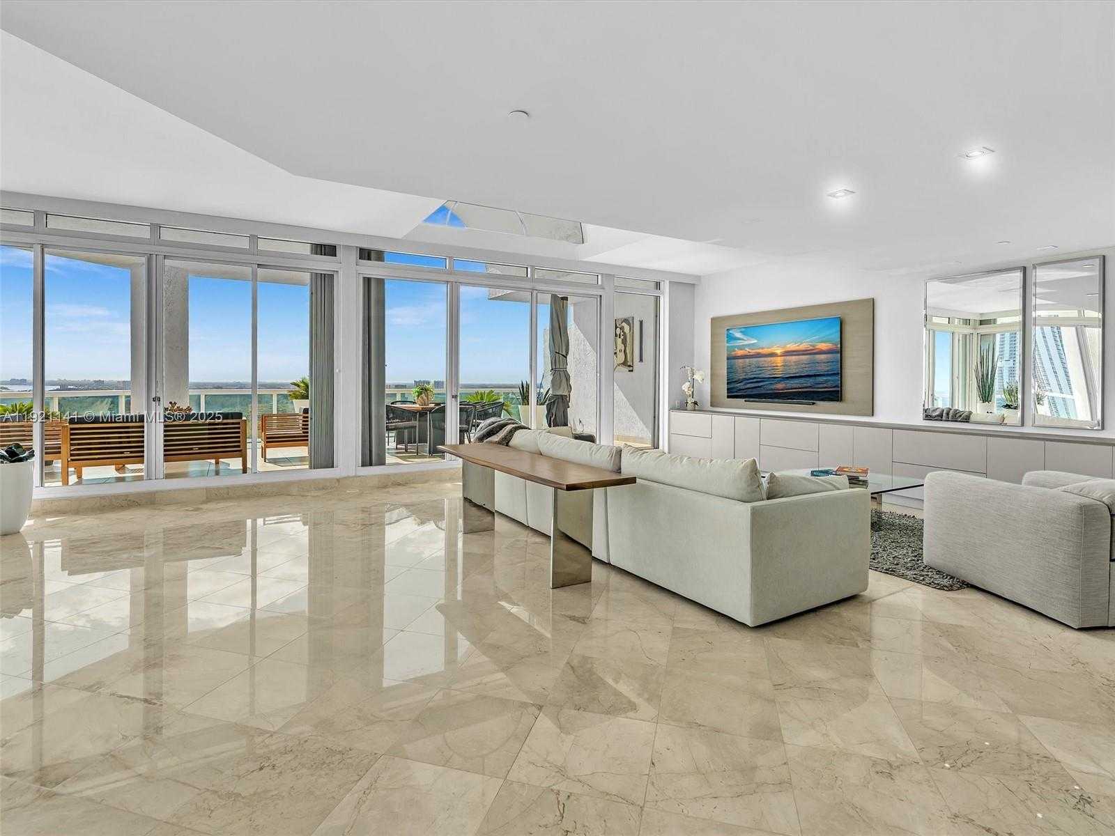 Small Image of 16500 COLLINS AVE #PH54, Sunny Isles Beach Number 15
