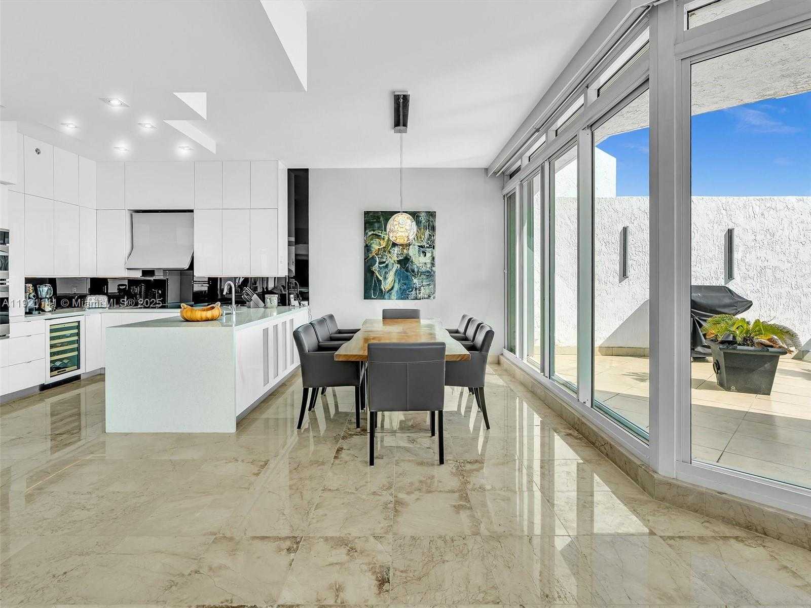 Small Image of 16500 COLLINS AVE #PH54, Sunny Isles Beach Number 19