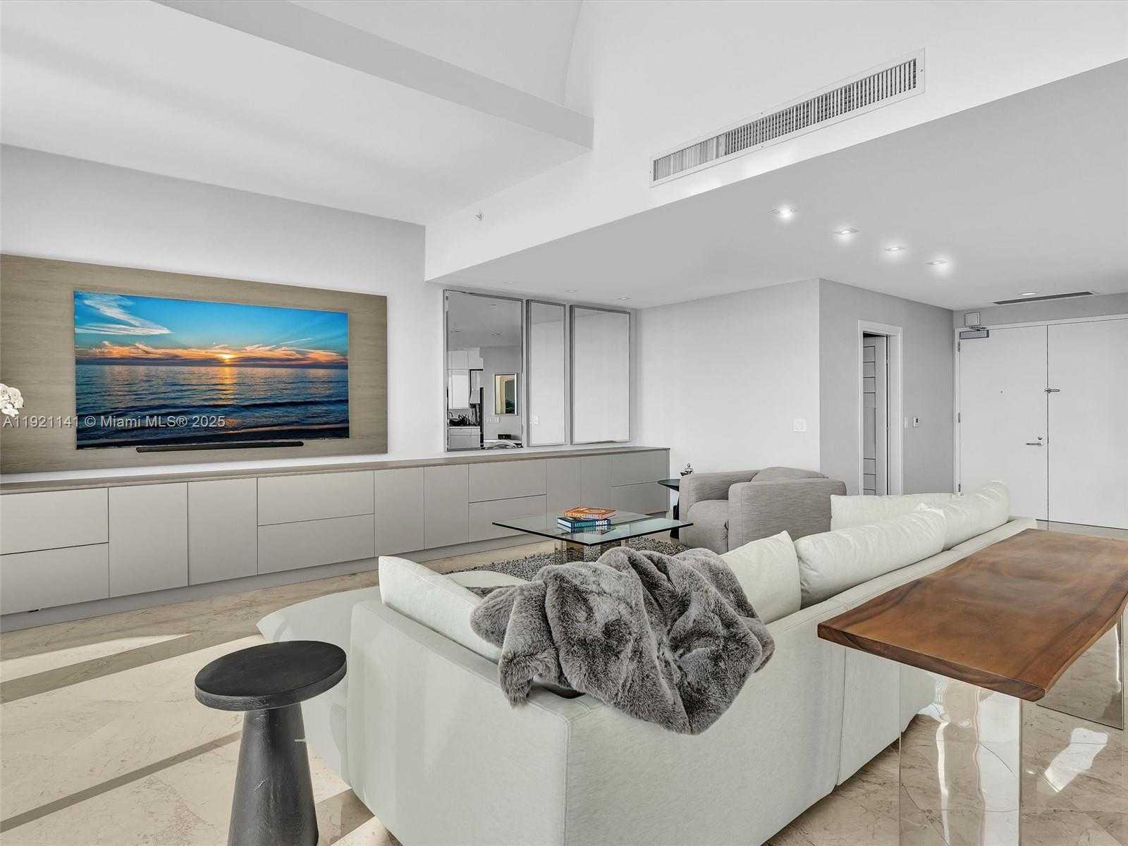 Small Image of 16500 COLLINS AVE #PH54, Sunny Isles Beach Number 23