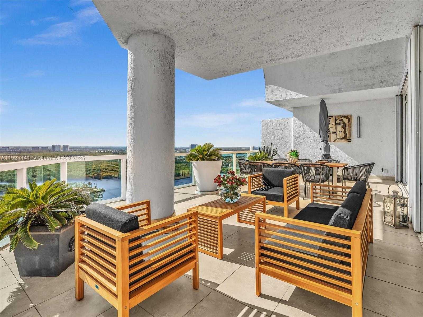 Small Image of 16500 COLLINS AVE #PH54, Sunny Isles Beach Number 25